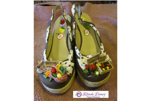 Rhonda Denney - Walking Wild - Artsy Shoes – Farmers Market. Size 11 women’s Shoe Pair 2015